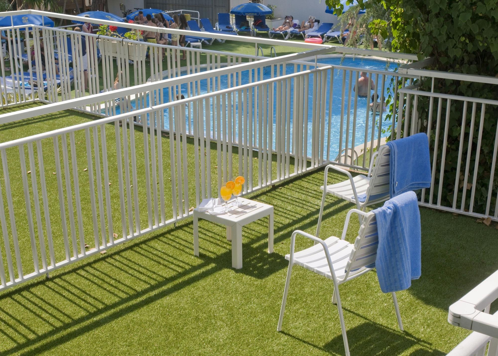 GHT Balmes, Hotel-Aparthotel&SPLASH Calella Exterior foto