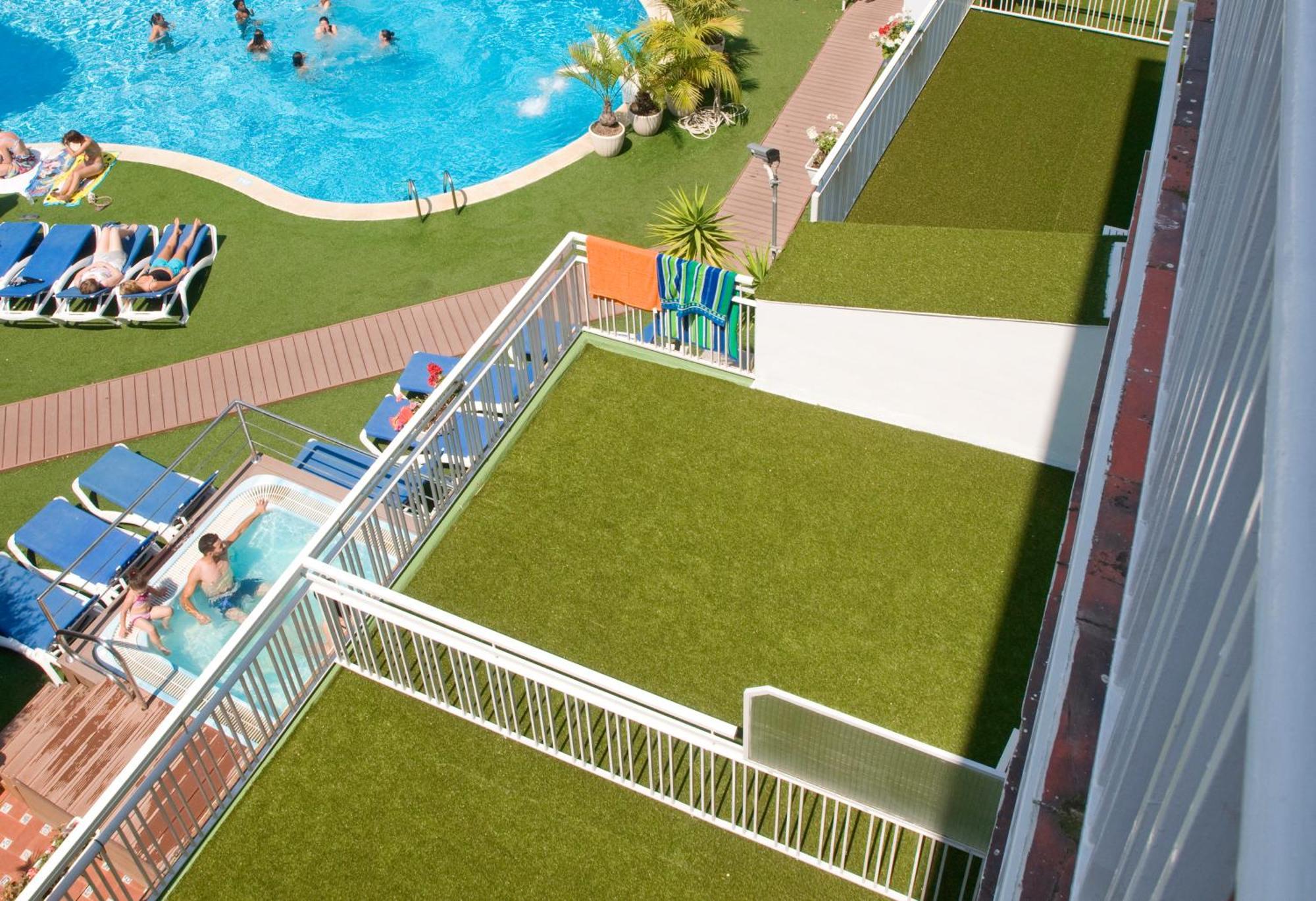 GHT Balmes, Hotel-Aparthotel&SPLASH Calella Habitación foto