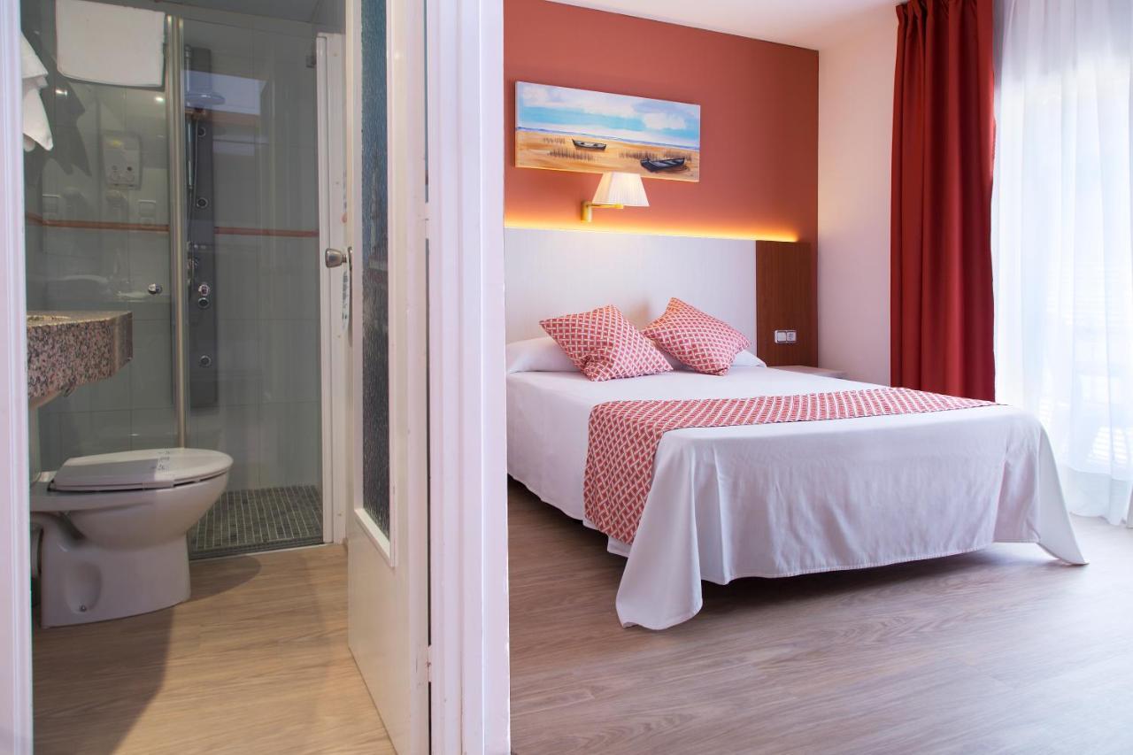 GHT Balmes, Hotel-Aparthotel&SPLASH Calella Exterior foto